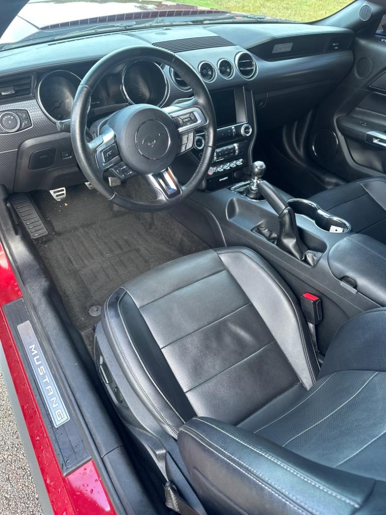 2017 Ford Mustang - $39,995